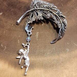 VTG Dangling Cherub Large Feather Brooch